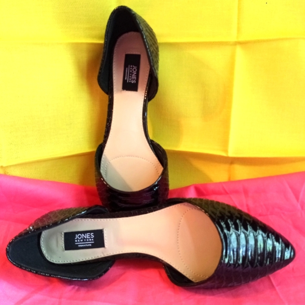 Jones New York Brand new black slip on